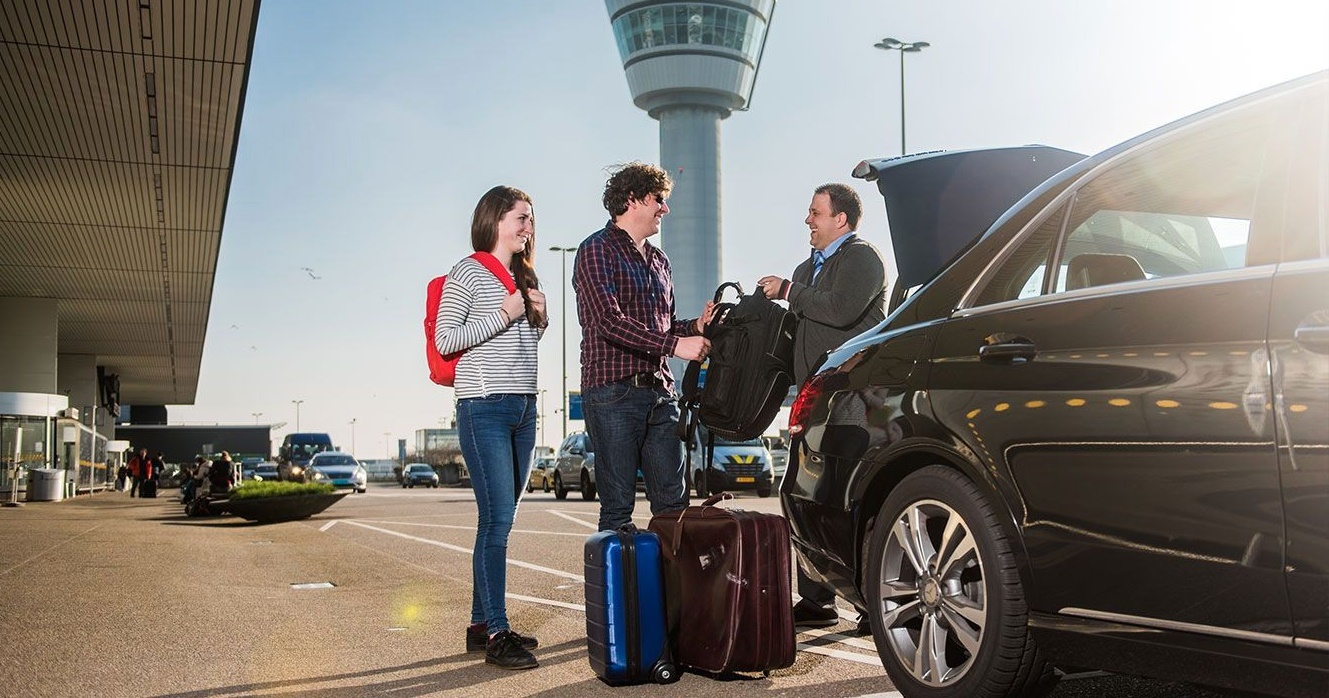 Luxury Newark Airport Car Service: Arrive in Comfort and Style