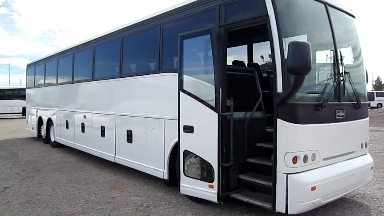 Avail the Best Offers for a Luxury Party Bus Rental in New York City