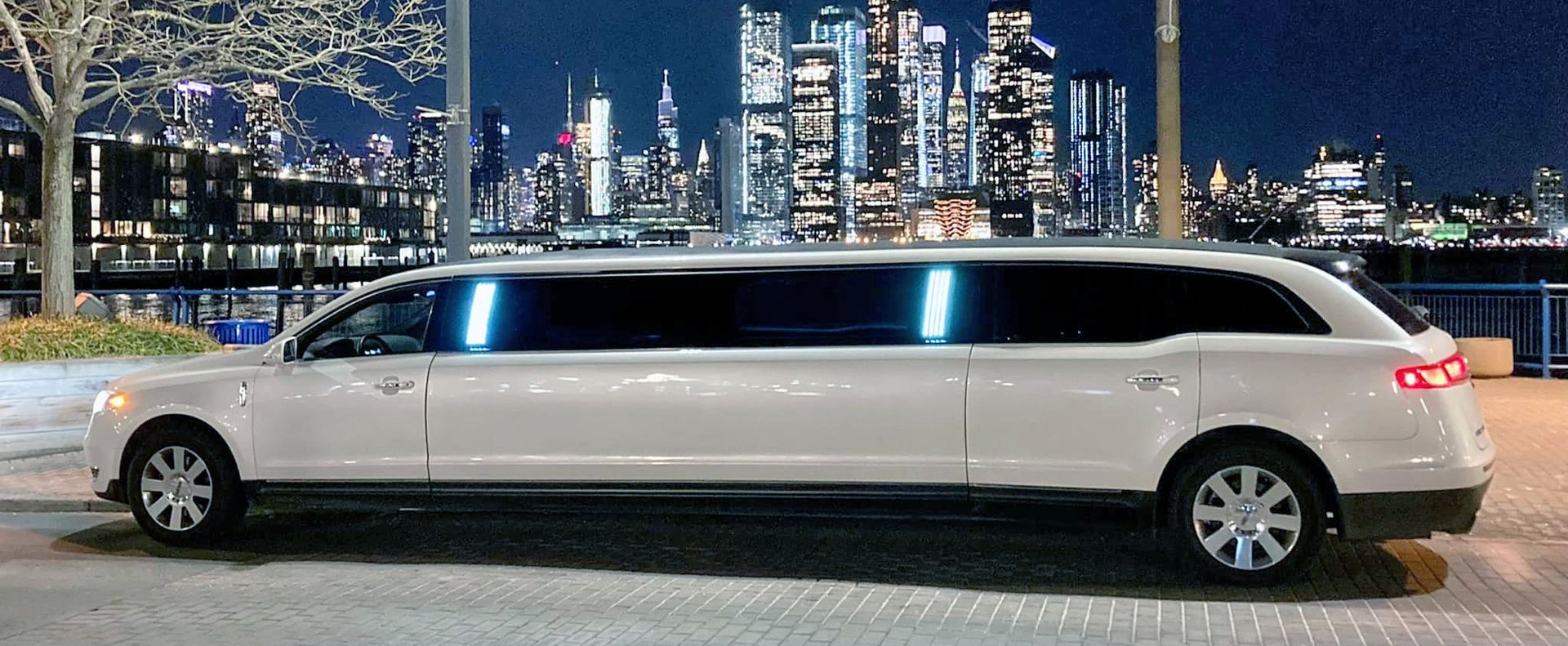 Why Brooklyn Limo Service Is the Ideal Option for Your Next Event or Journey