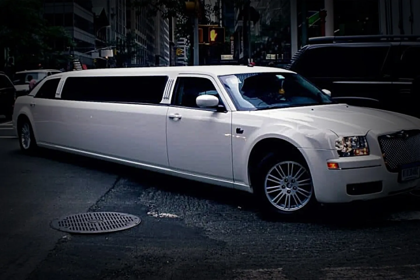 How Much Does It Cost to Ride in a Limo Around NYC_