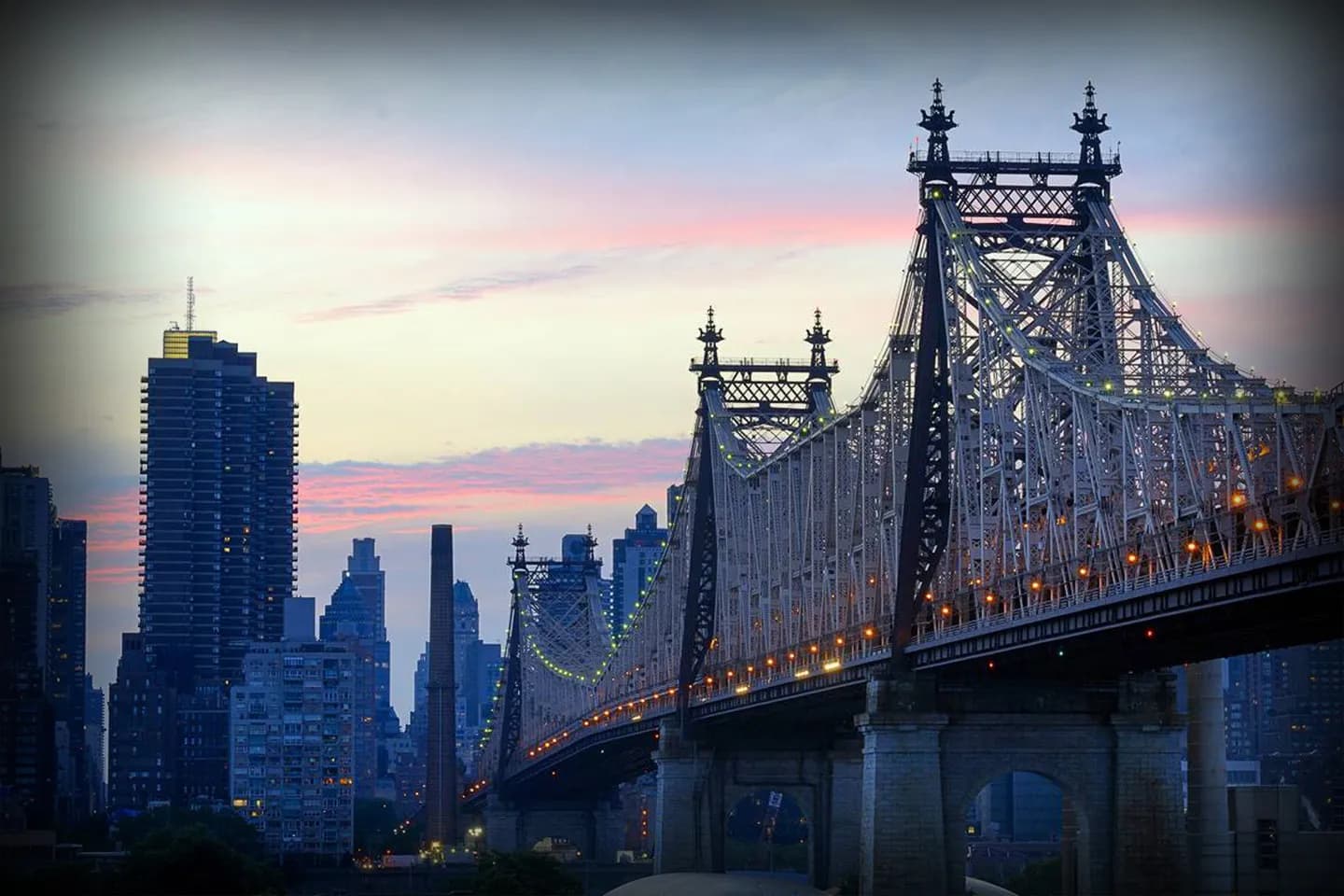 Professional chauffeur assisting passenger in Queens, NY