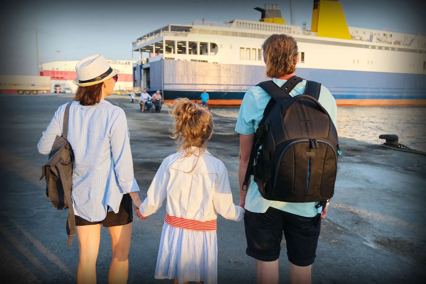 Cruise Ports & Terminals Transportation Service Luxury black car and limousine service for cruise port and terminal pickups and drop-offs