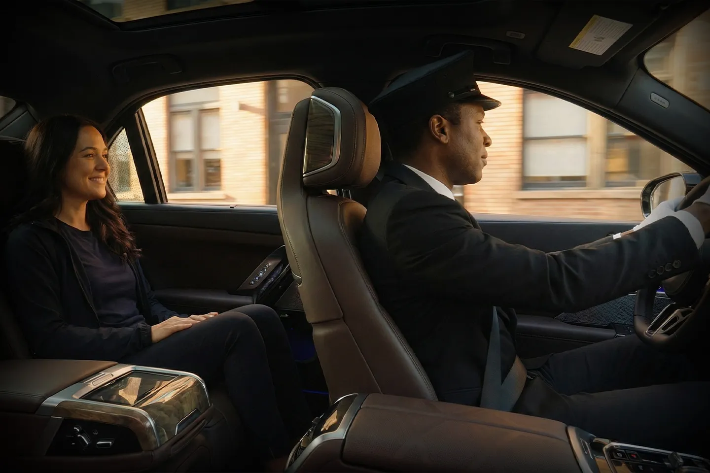 Chauffeur Service in Suffolk, NY Professional chauffeur from Suffolk chauffeur service team