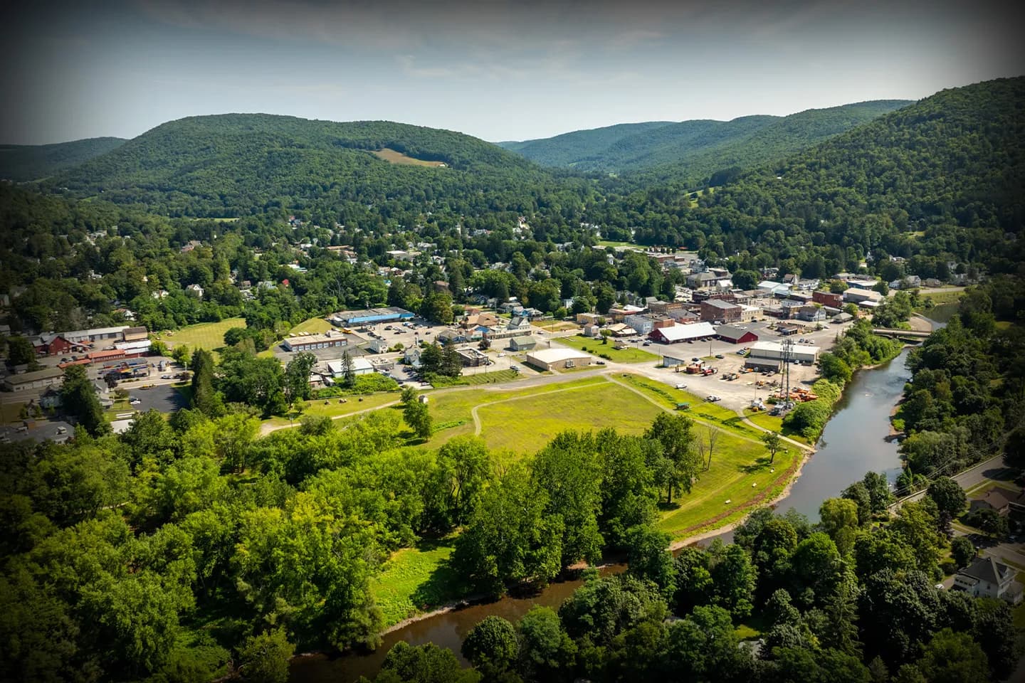 Chauffeur Service in Delaware, NY Executive SUV used for Delaware NY private rides