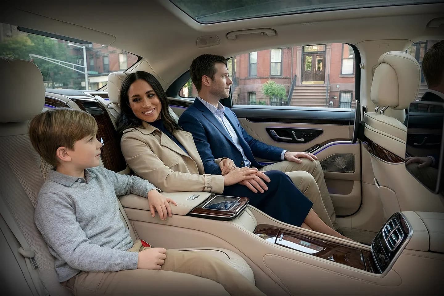 Car Service in Massachusetts, MA Luxury car service in Massachusetts MA airport and city transportation