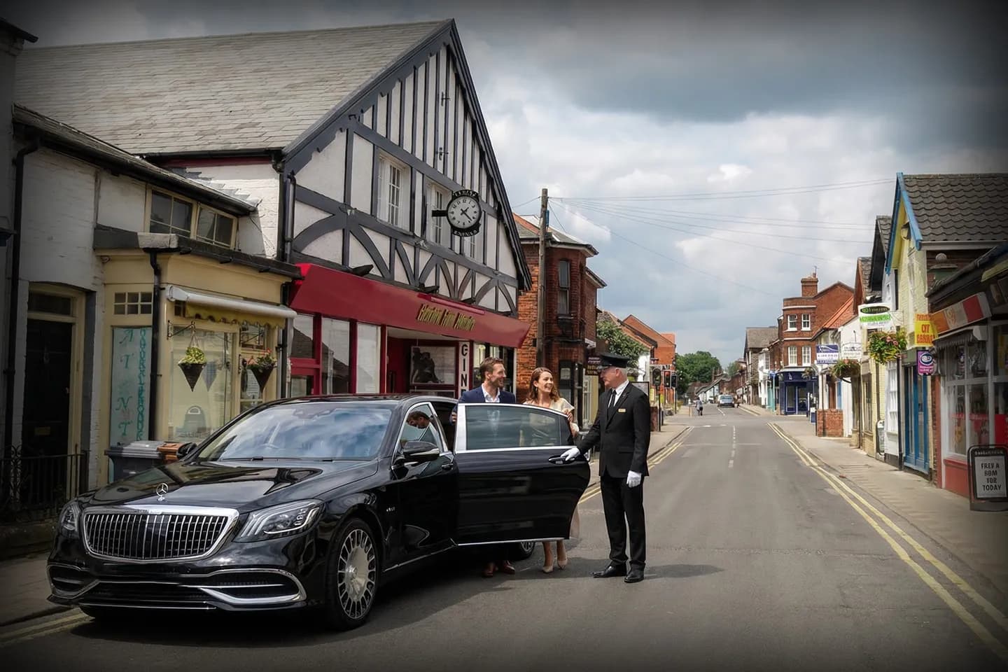 Suffolk Car Service Suffolk car service providing airport transfer with luxury SUV