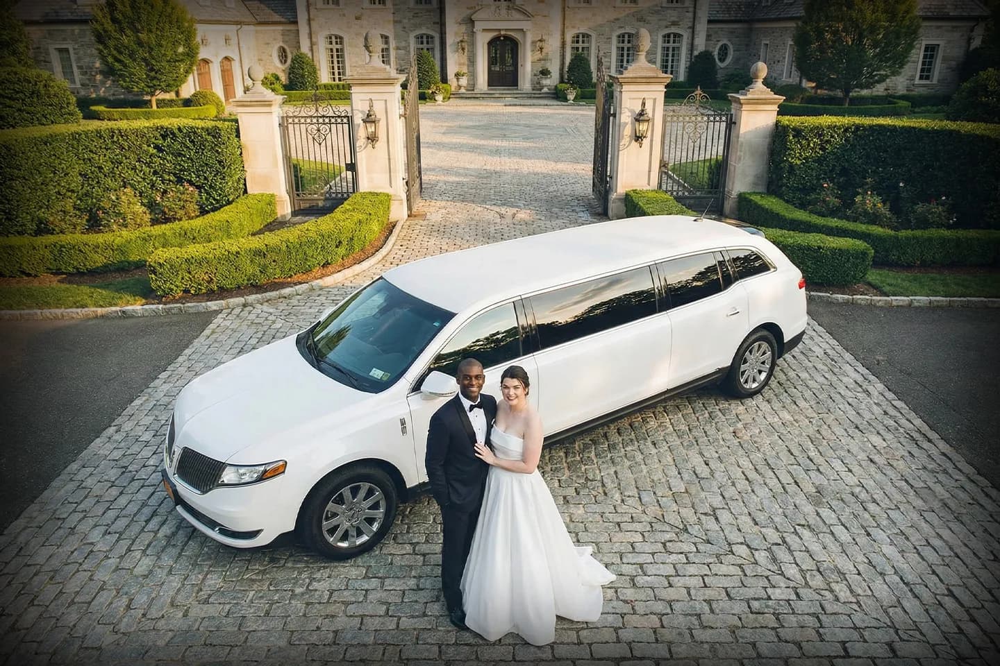 Staten Island, NY Wedding Limo Service Luxury wedding limo service in Staten Island, New York with professional chauffeur